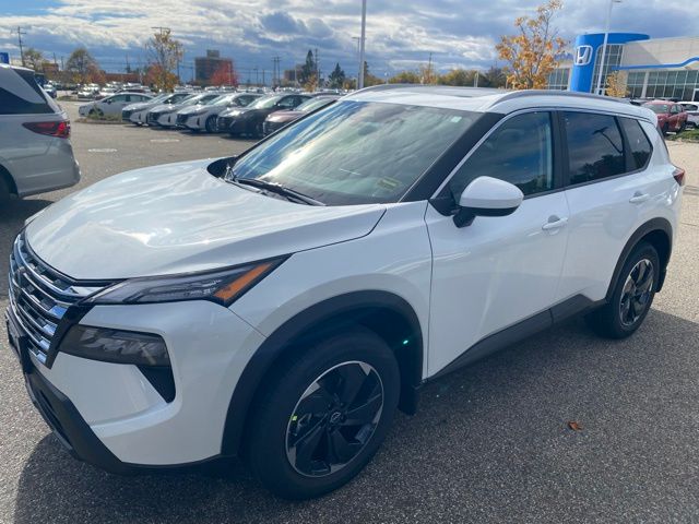 2026 Nissan Rogue SV photo 3