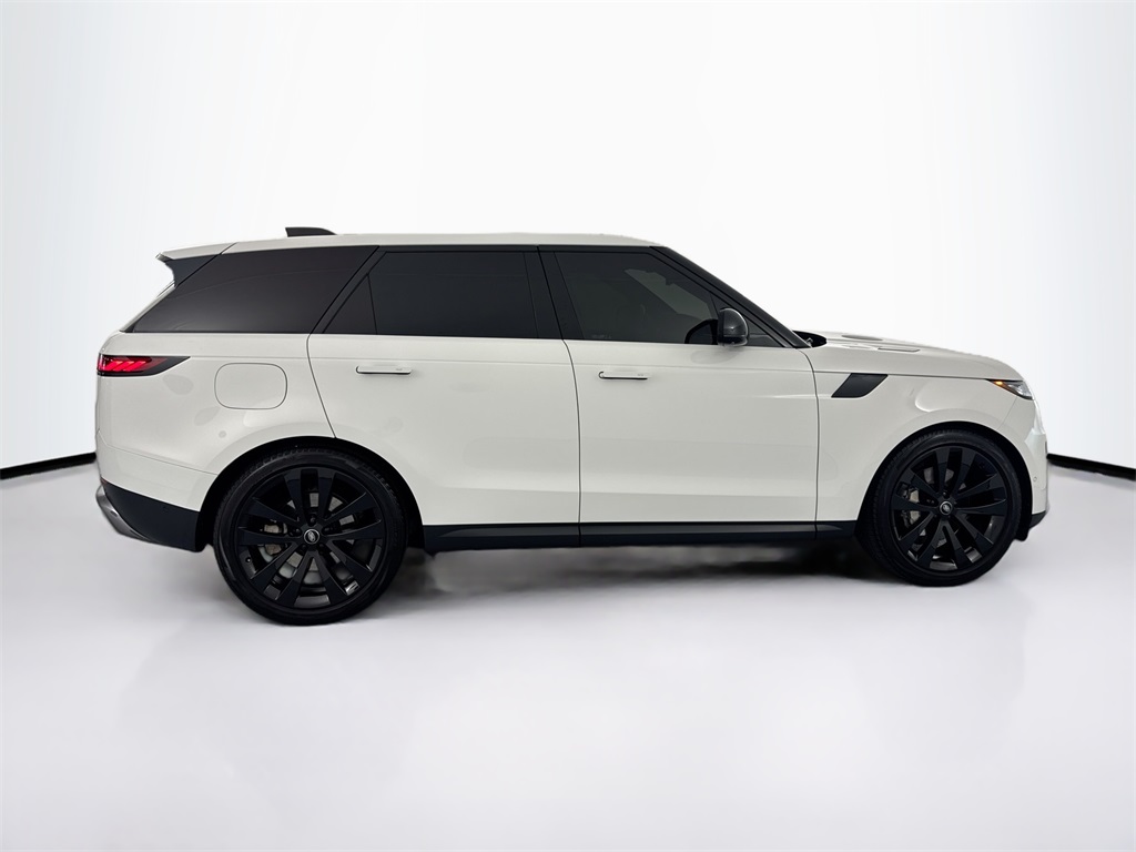 2024 Land Rover Range Rover Sport SE photo 4