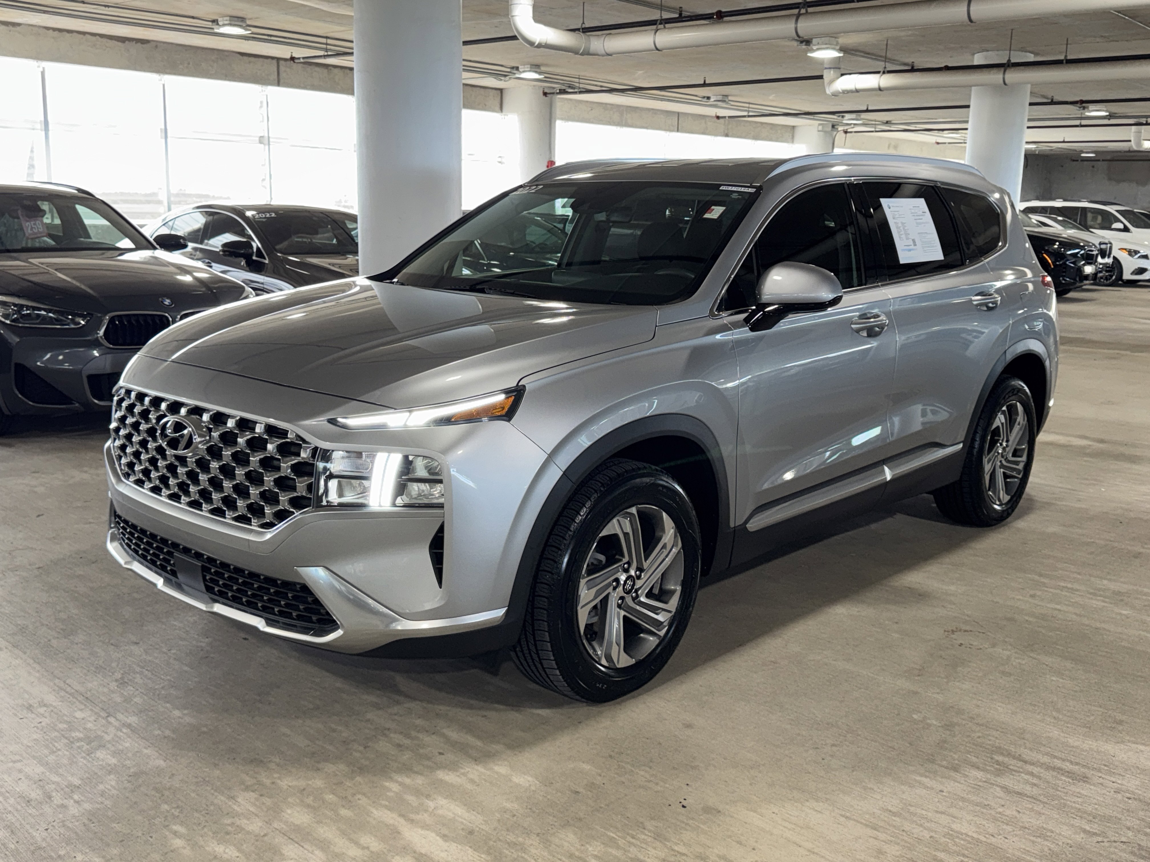 2022 Hyundai Santa Fe SEL photo 2