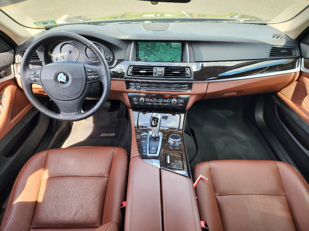 2014 Bmw 528i xDrive photo 2