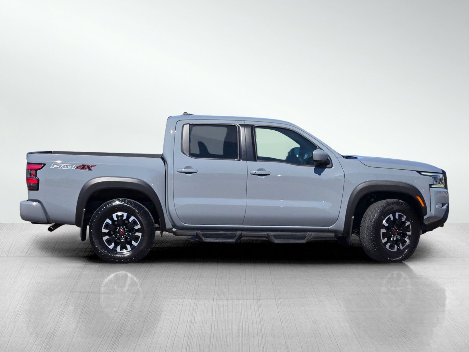 2024 Nissan Frontier Crew Cab PRO-4X photo 3