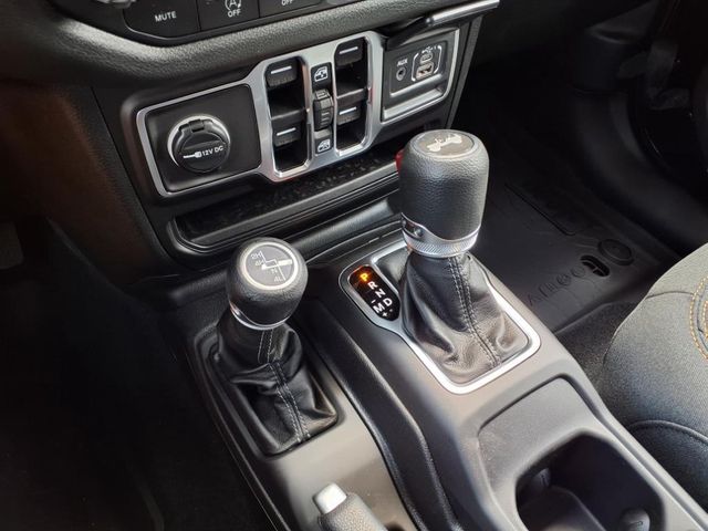 2025 Jeep Wrangler Sport S photo 15