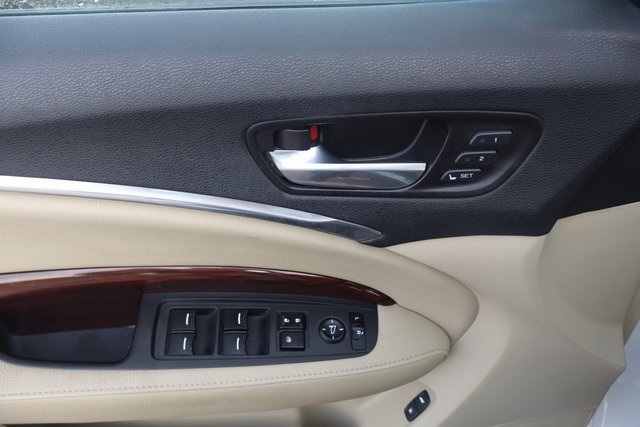 2014 Acura MDX SH-AWD photo 18