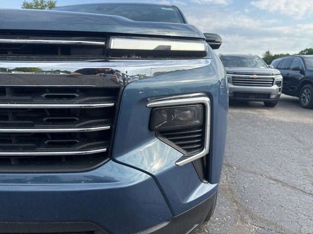 2025 Chevrolet Traverse photo 10