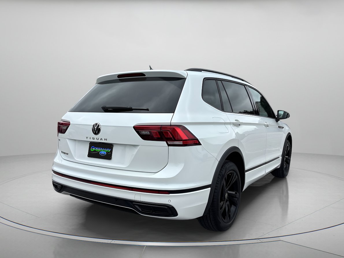 2023 Volkswagen Tiguan SE R-Line Black photo 3