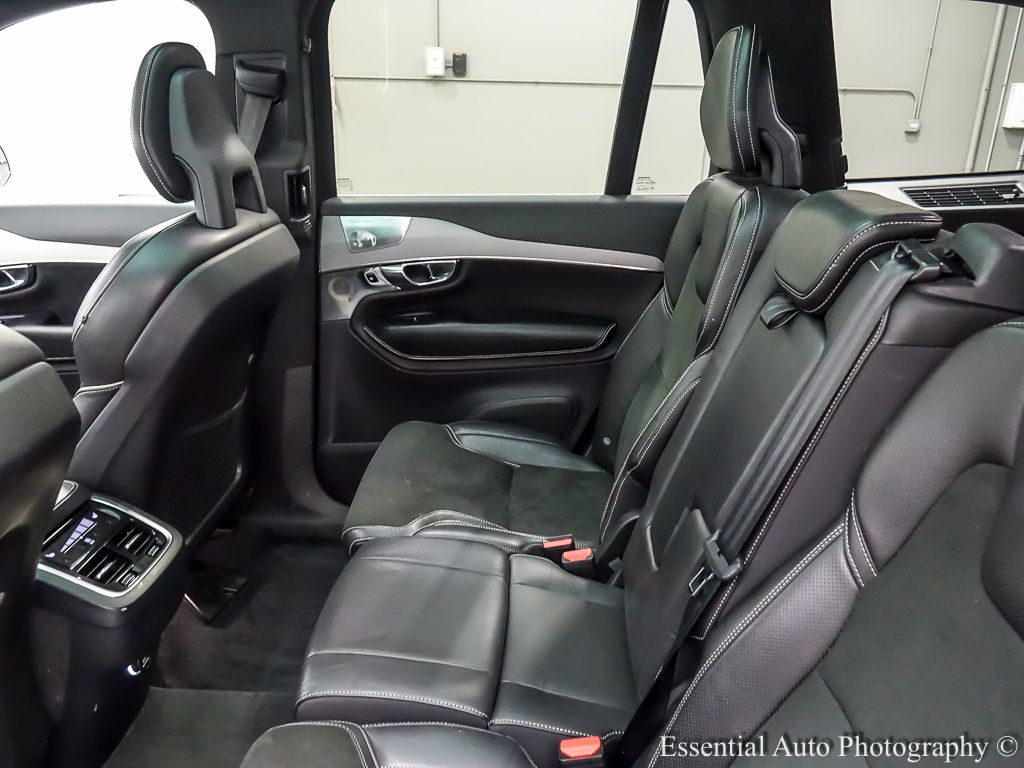 2016 Volvo XC90 T6 R-Design photo 11