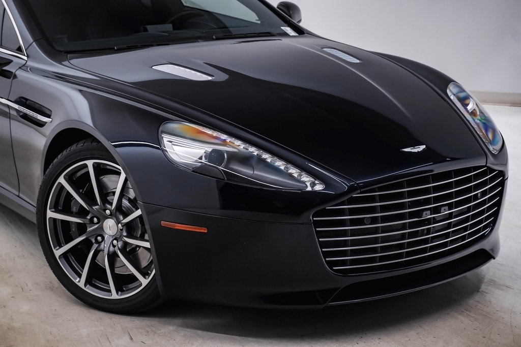 2017 Aston Martin Rapide photo 4