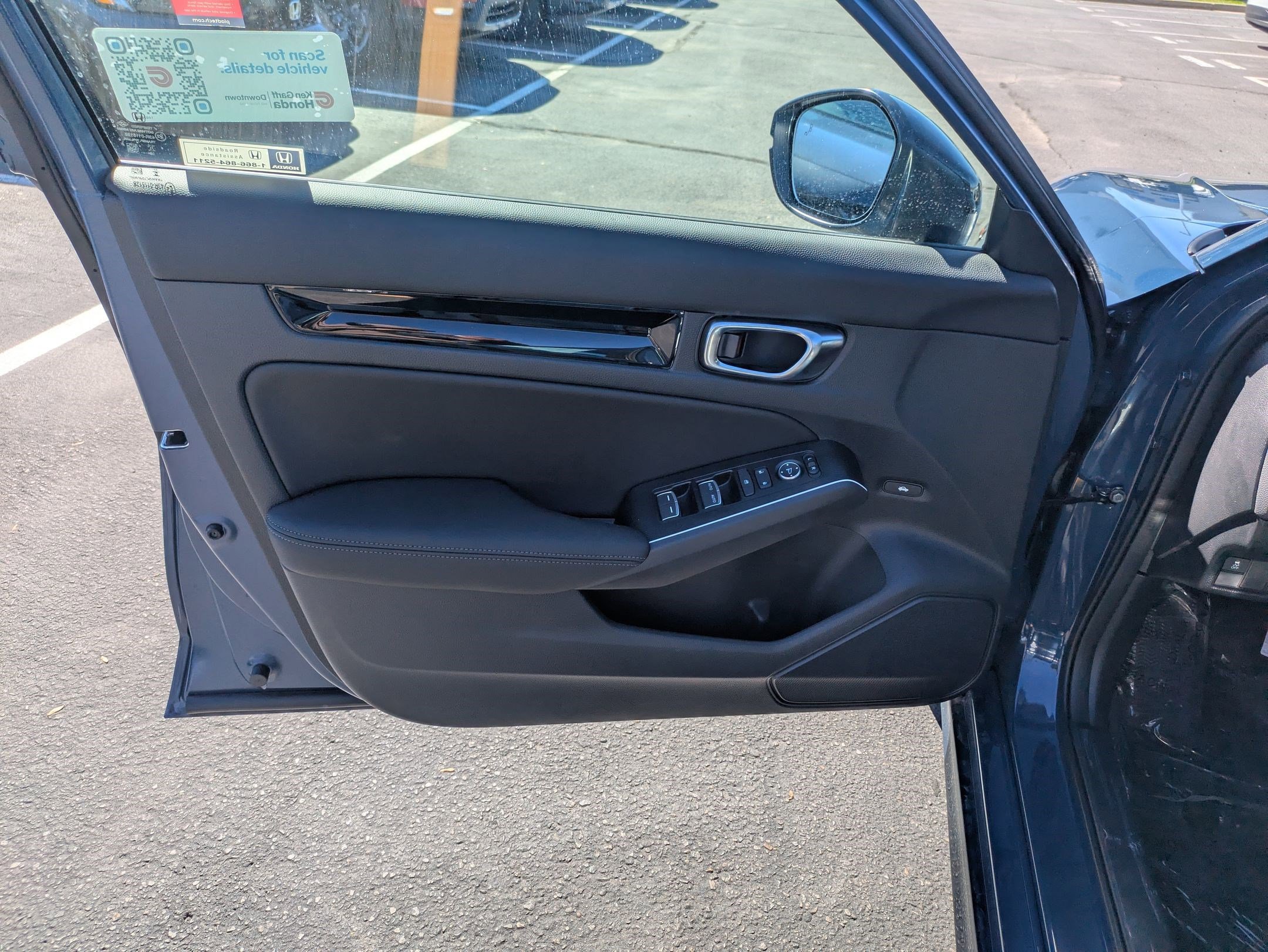 2026 Honda Civic Hybrid Sport Touring photo 9