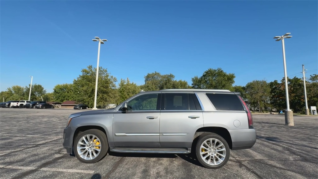 2018 Cadillac Escalade Luxury photo 5