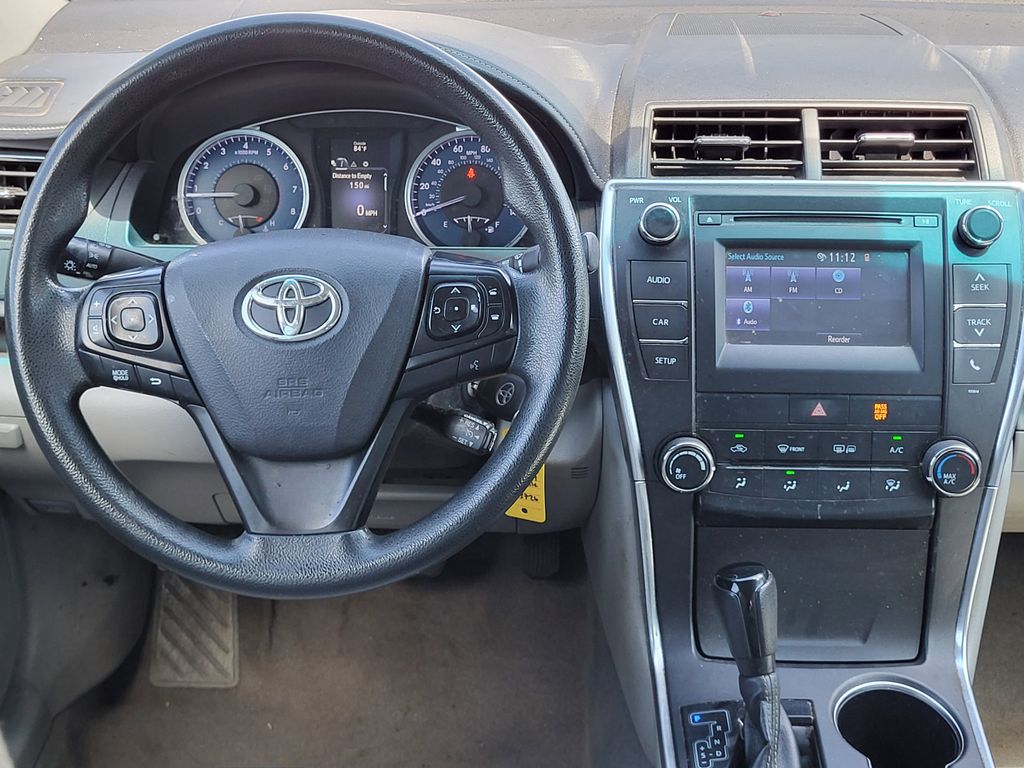 2016 Toyota Camry LE photo 22