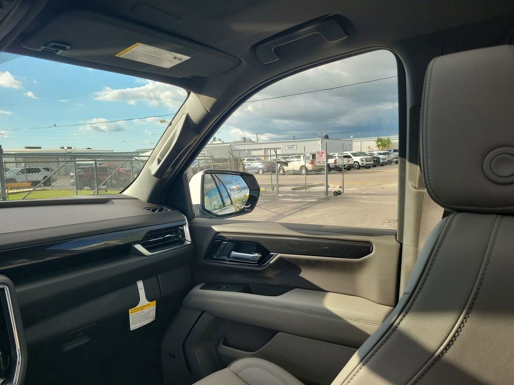 2025 Gmc Yukon XL photo 11
