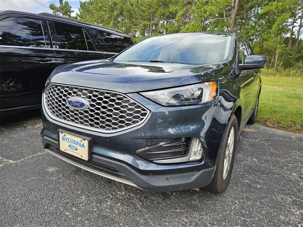 2023 Ford Edge SEL photo 4