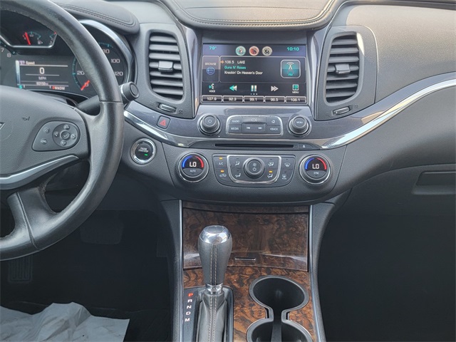 2014 Chevrolet Impala LTZ photo 21