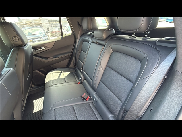 2026 Chevrolet Equinox LT photo 24