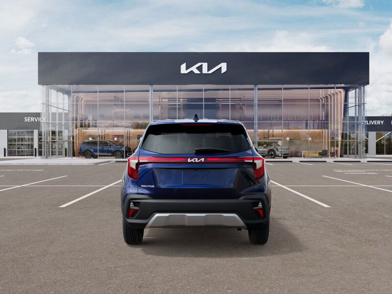2026 Kia Seltos LX photo 4