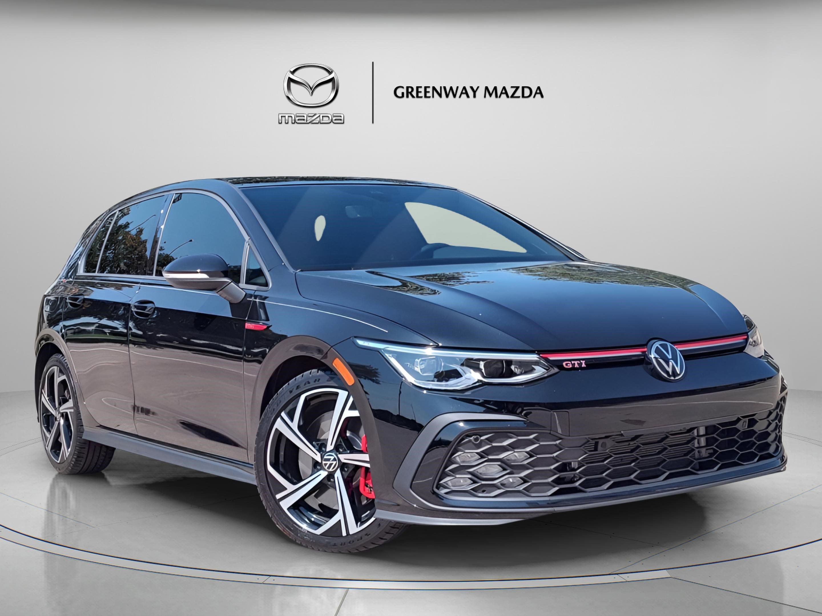 2024 Volkswagen Golf GTI SE's photo