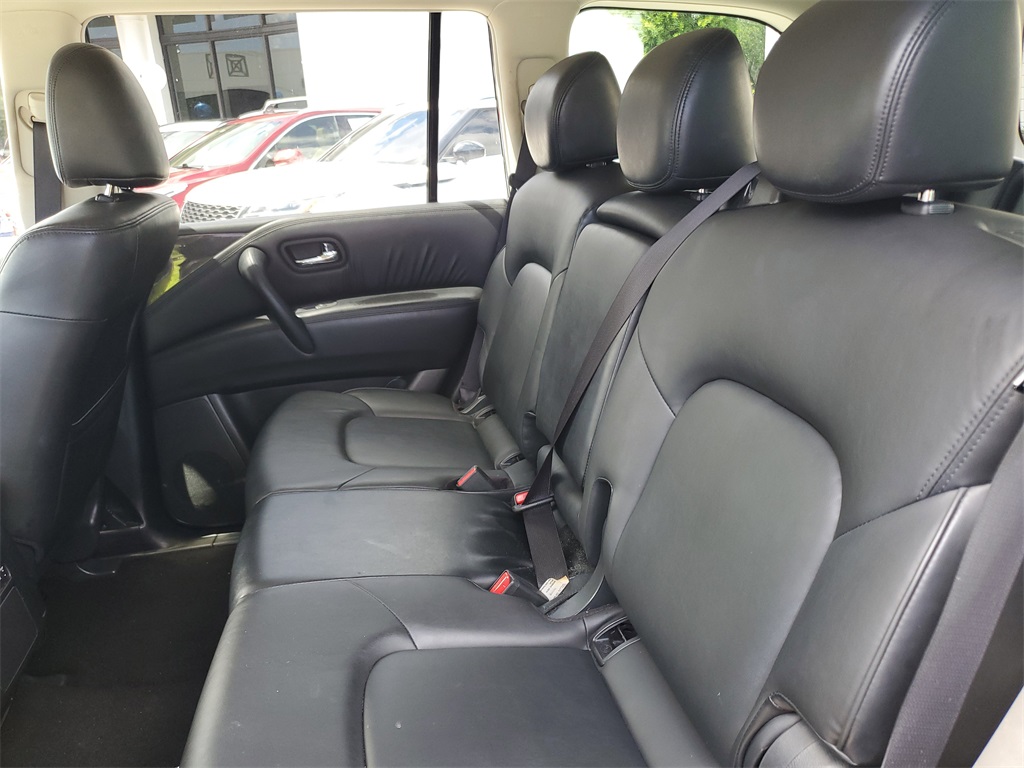 2022 Nissan Armada SV photo 12