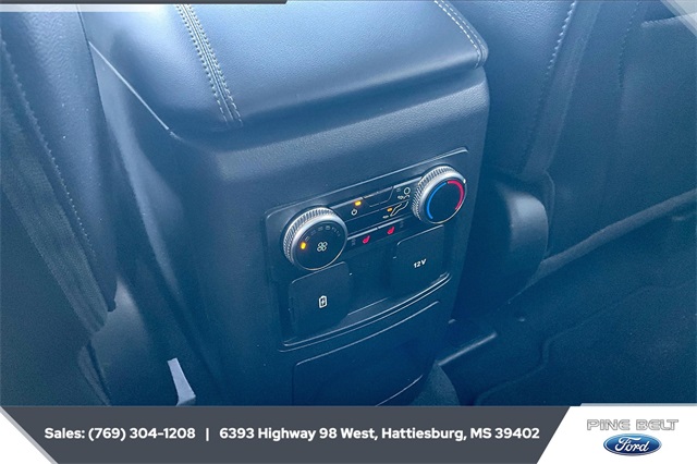 2023 Ford Explorer Limited photo 25