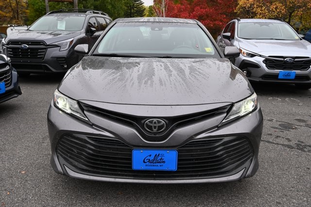 2019 Toyota Camry LE photo 3