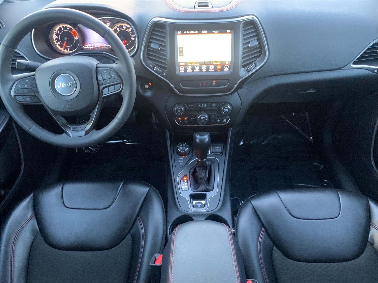 2022 Jeep Cherokee Trailhawk photo 30