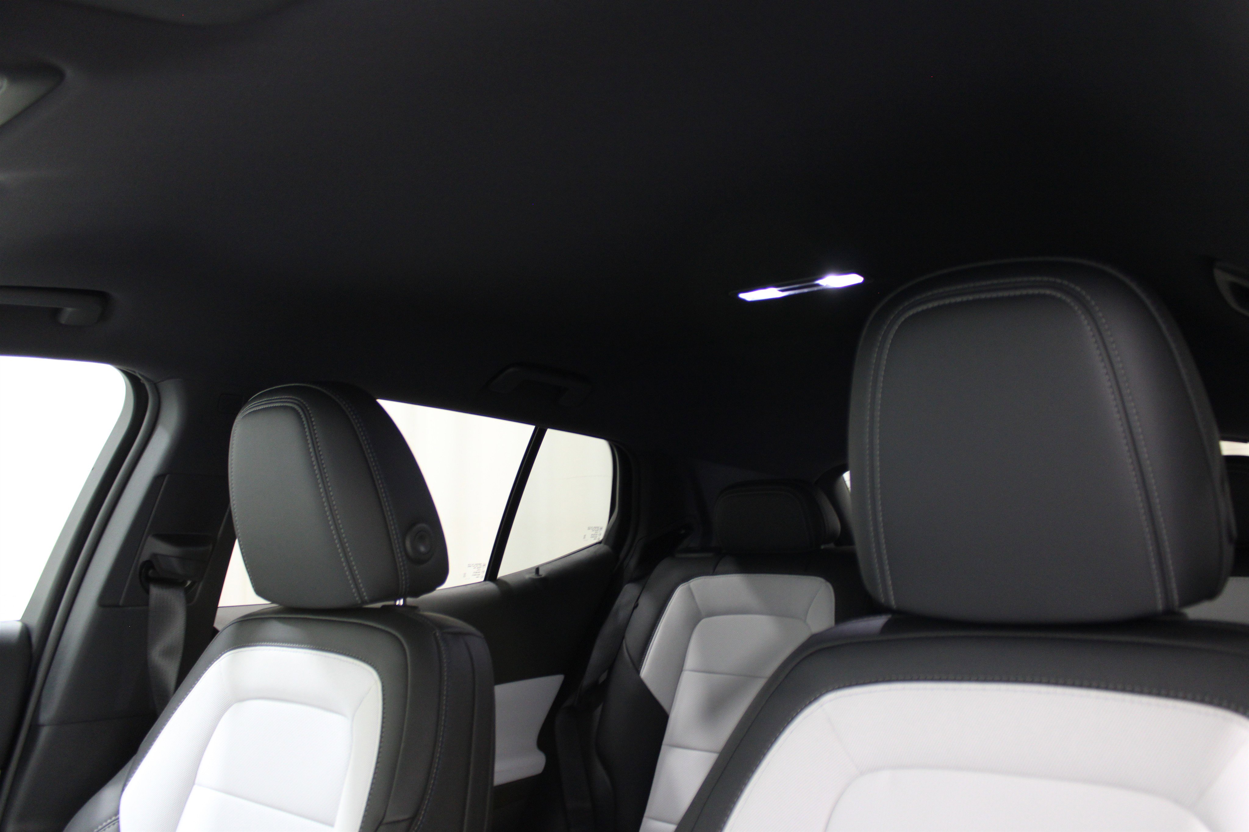 2026 Chevrolet Equinox EV LT photo 26