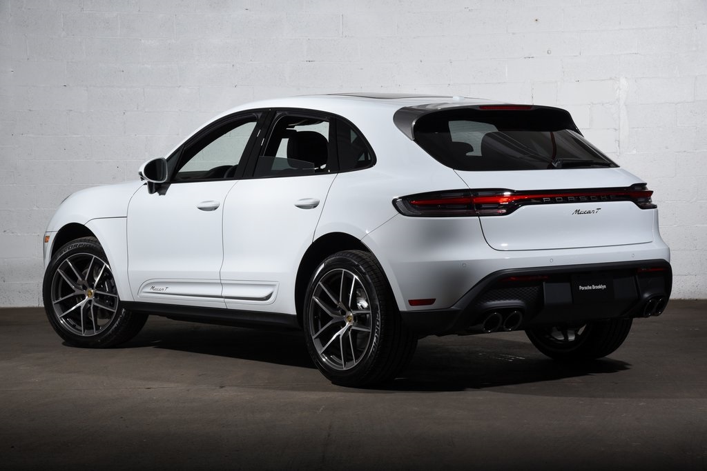 2026 Porsche Macan T photo 3