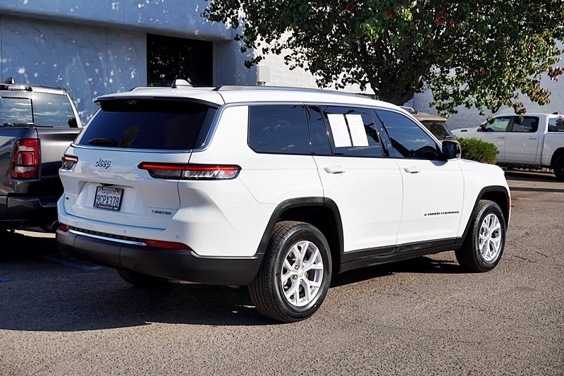 Used 2023 White Jeep Limited image 7