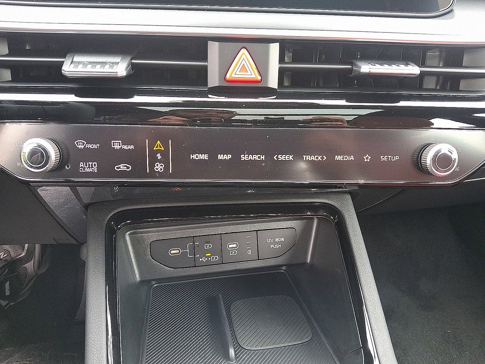 2025 Kia K5 GT-Line photo 15