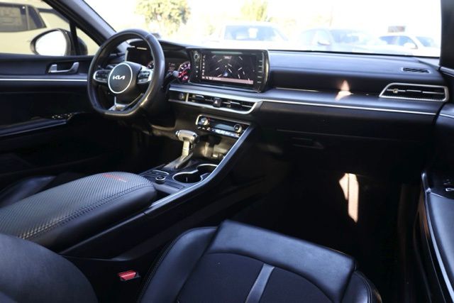 2022 Kia K5 GT-Line photo 33