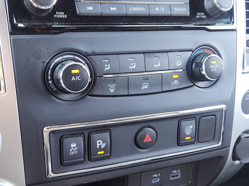 2021 Nissan Titan SV photo 22