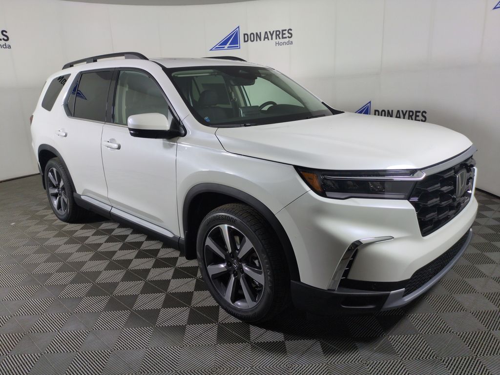 2025 Honda Pilot Touring photo 7
