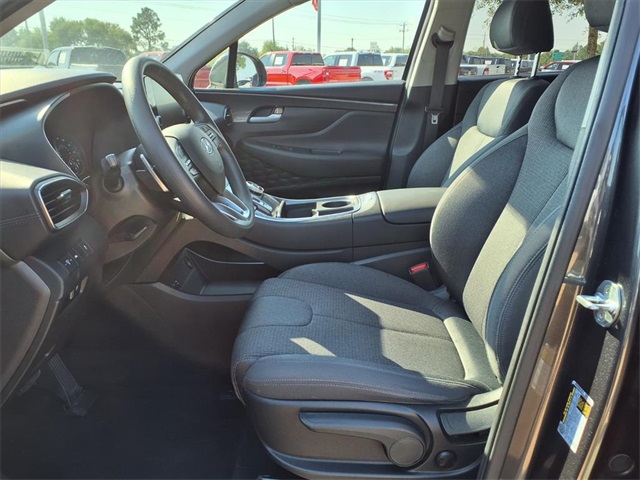 2023 Hyundai Santa Fe SE photo 3