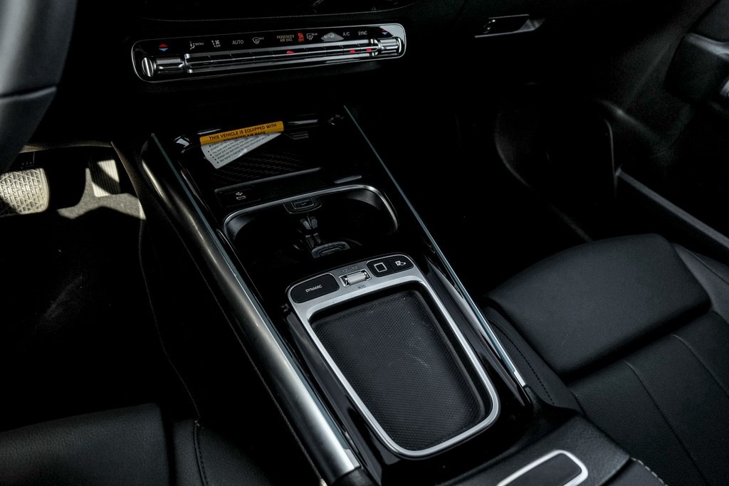2025 Mercedes Benz GLA 250 4MATIC photo 16