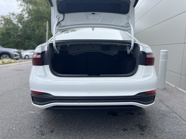 2024 Volkswagen Jetta 1.5T Sport photo 17