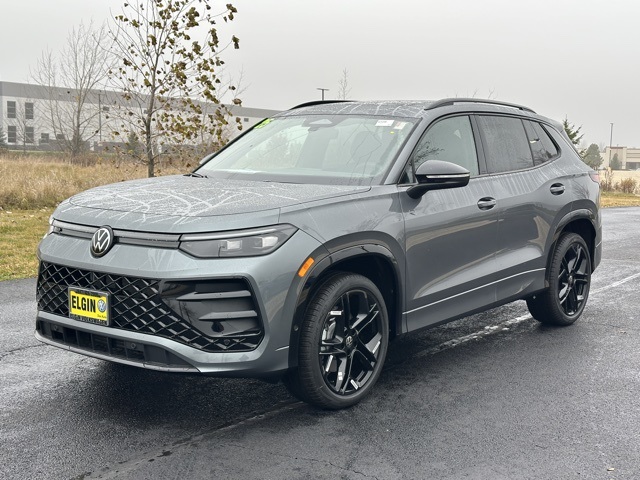 2025 Volkswagen Tiguan SE R-Line Black photo 2