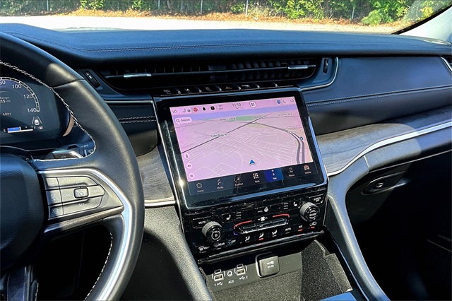 2022 Jeep Grand Cherokee Limited photo 9