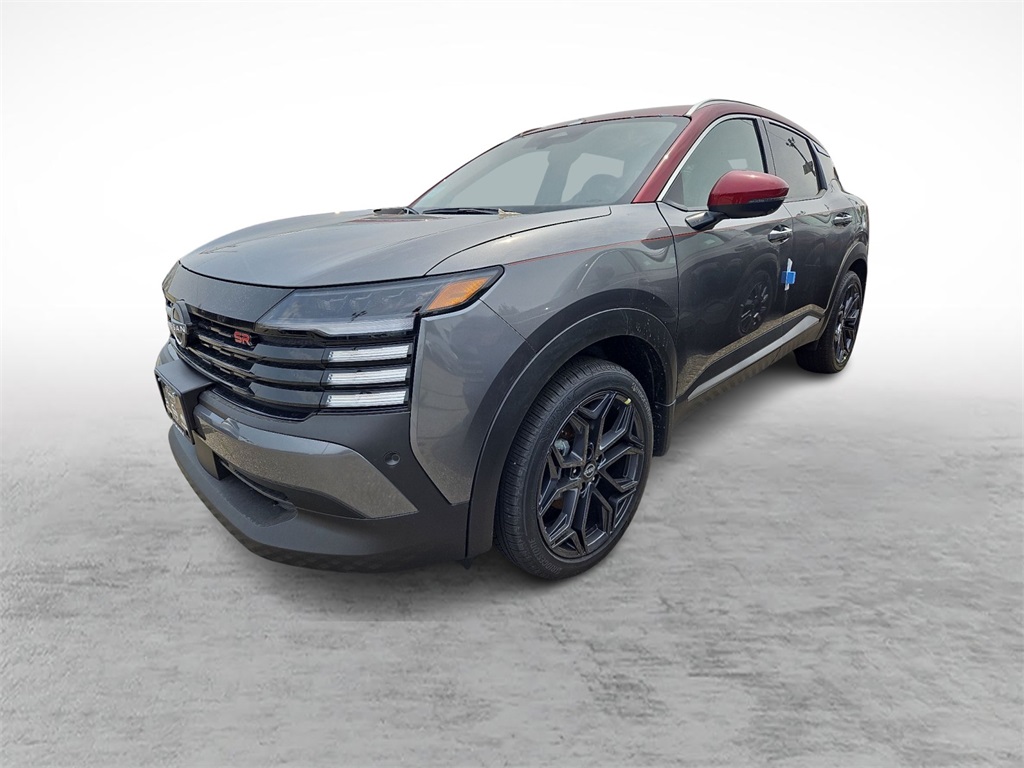 2025 Nissan Kicks SR photo 2
