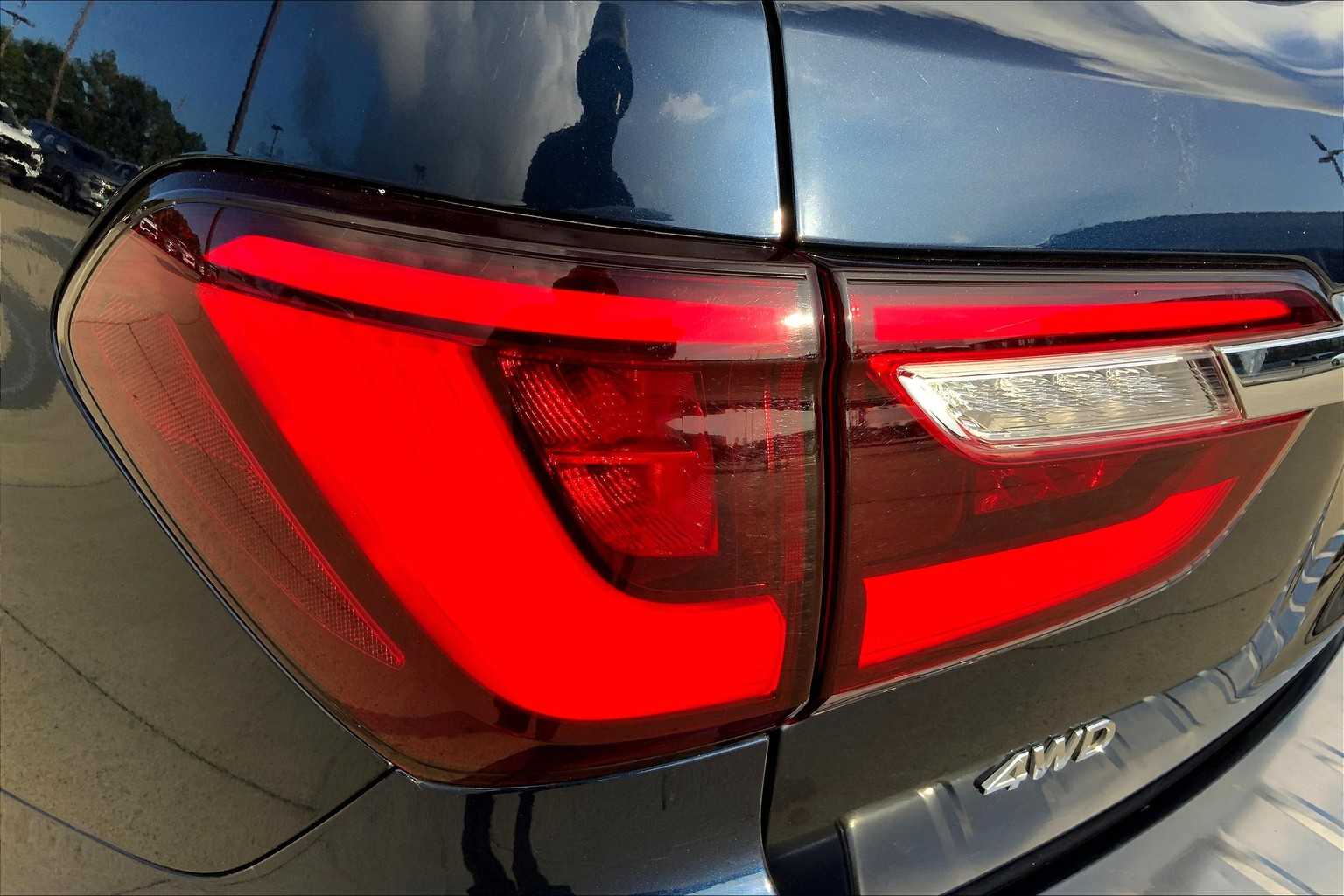 2022 Infiniti QX80 Luxe photo 26