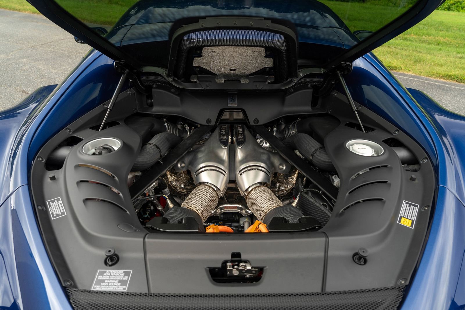 2023 Ferrari 296 GTB Base photo 13