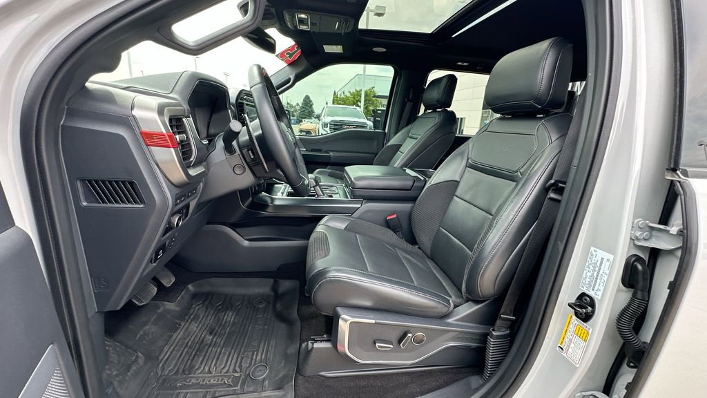 2023 Ford F-150 Raptor photo 19