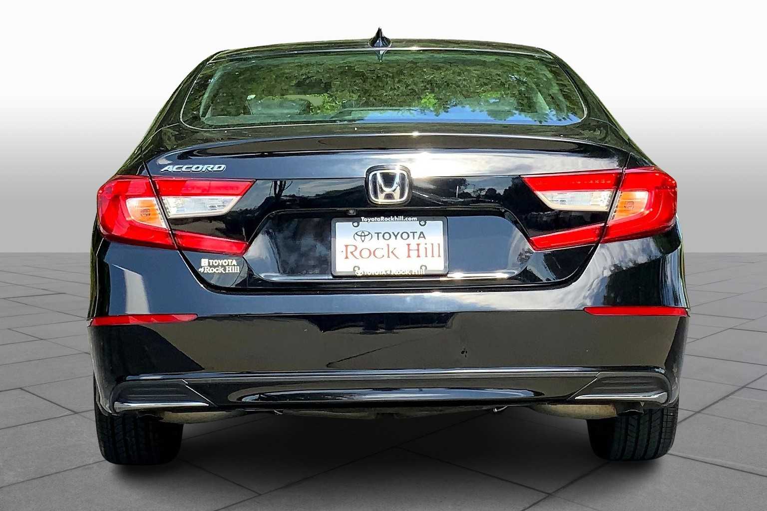 2019 Honda Accord EX-L 1.5T photo 4