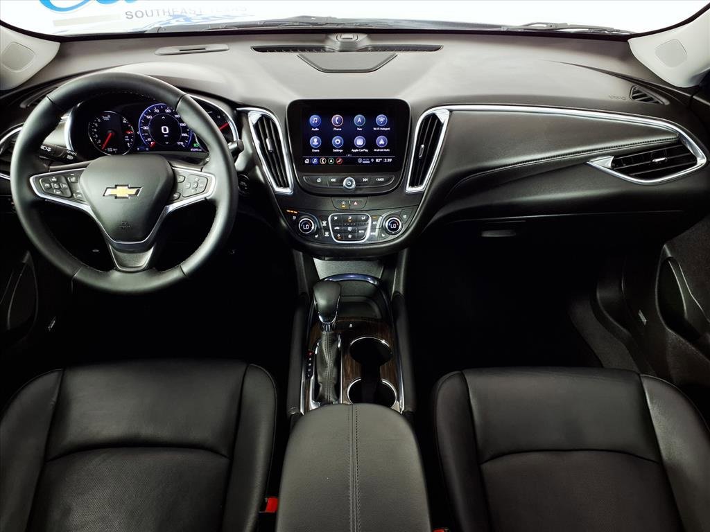 2023 Chevrolet Malibu 2LT photo 3