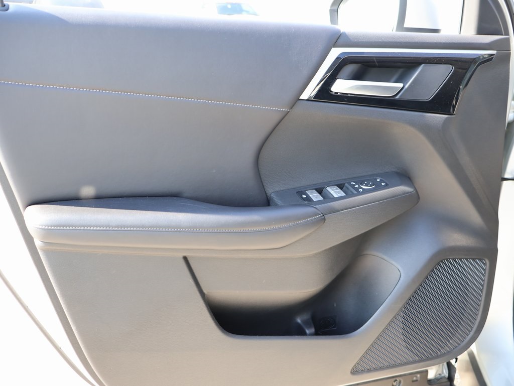 2024 Mitsubishi Outlander SE photo 22