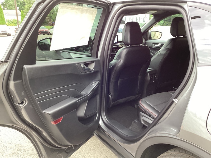 2025 Ford Escape Hybrid ST-Line Select photo 21