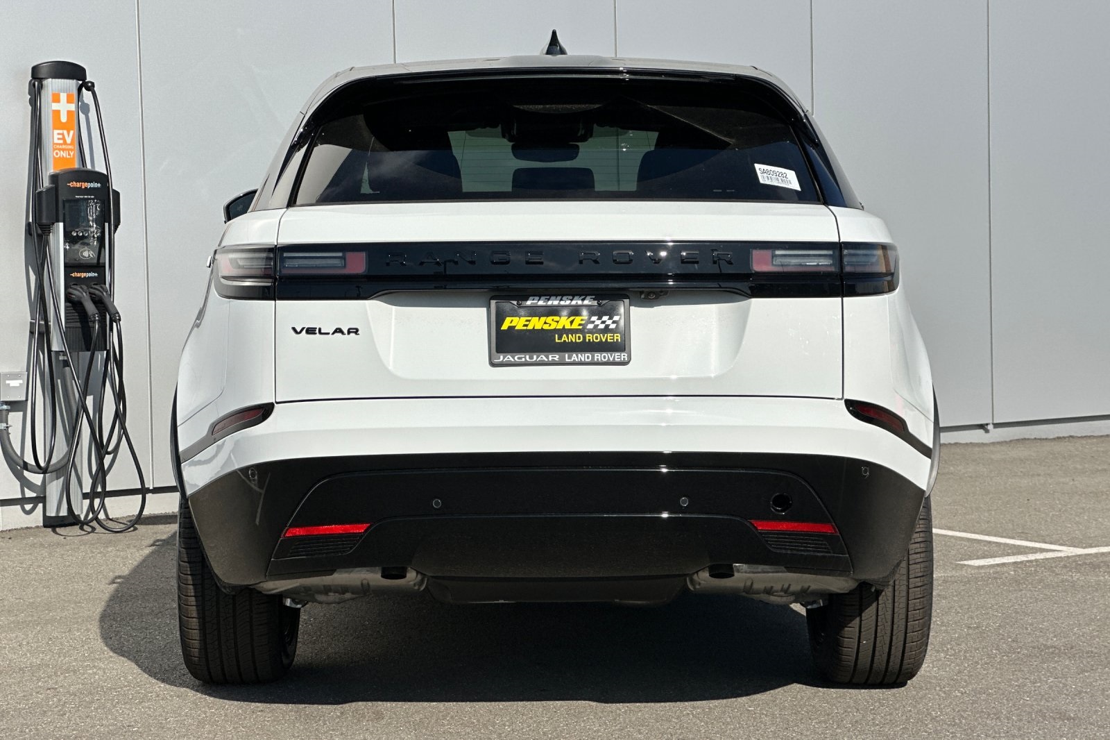 2025 Land Rover Range Rover Velar SE photo 4