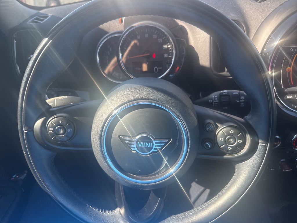 2019 Mini Countryman Signature photo 3