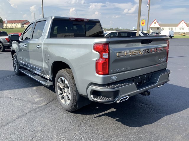 2025 Chevrolet Silverado 1500 High Country photo 3