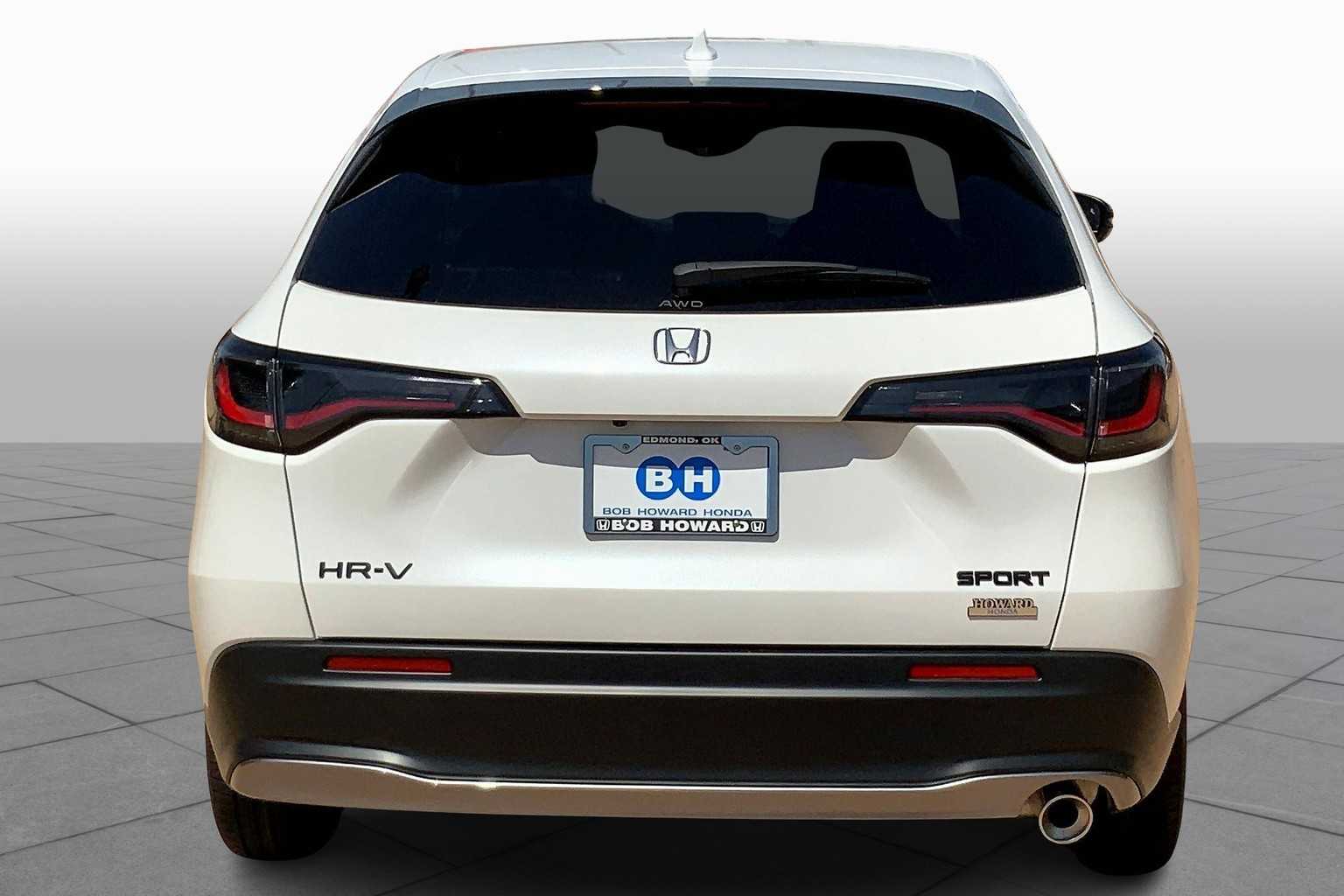 2026 Honda HR-V Sport photo 4