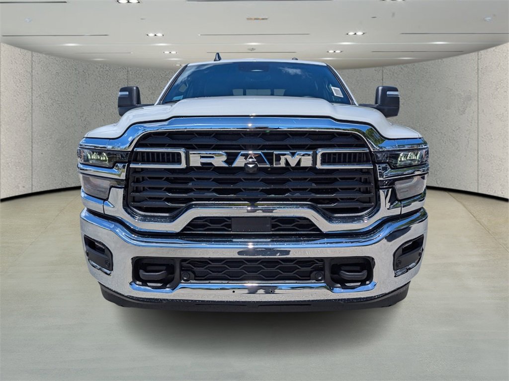 2025 Ram 2500 Tradesman photo 2