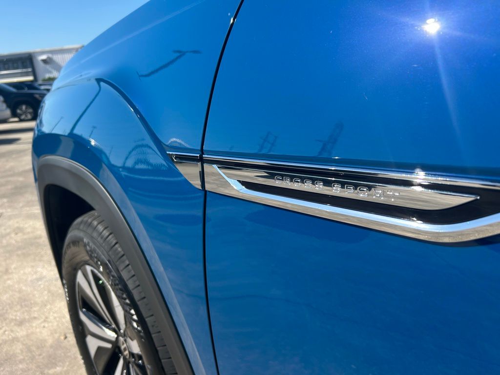 2026 Volkswagen Atlas Cross Sport SE photo 18